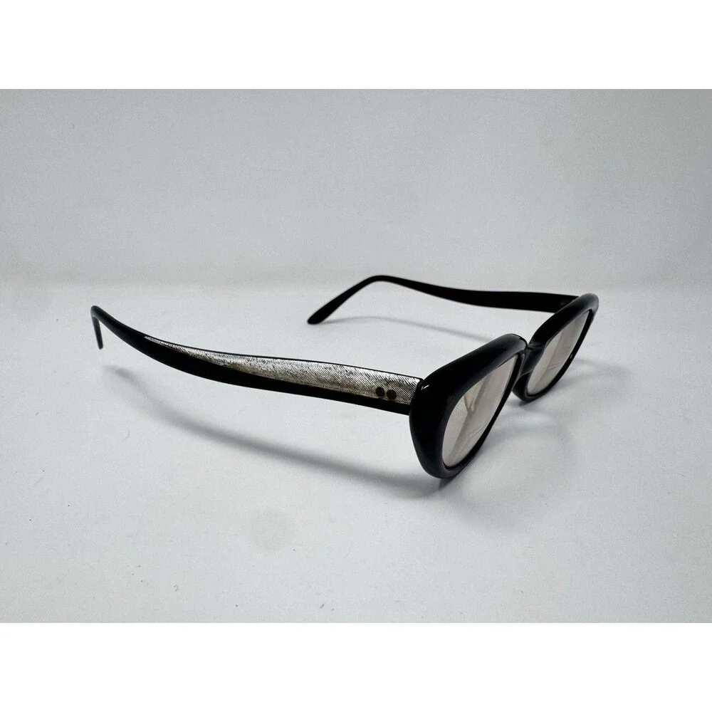 Liberty USA 5 3/4 Cat Eye Eyeglass Frames Black 46-20-145 1970s Vintage